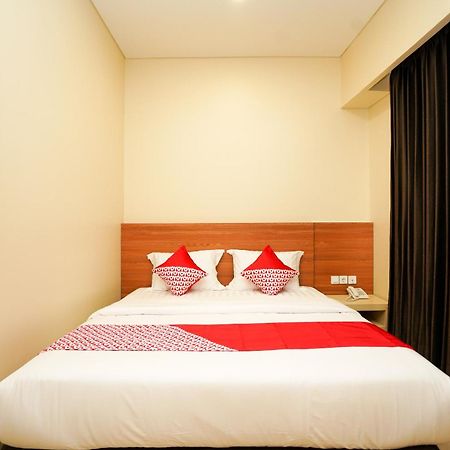 Oyo 1330 Hotel Cahaya 3 Brebek Dış mekan fotoğraf