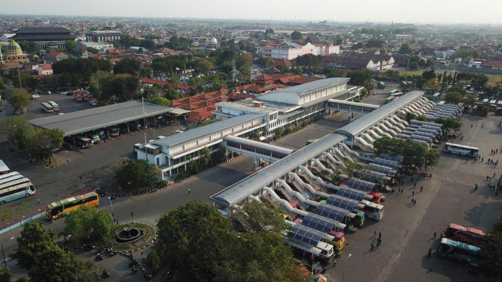 Oyo 1330 Hotel Cahaya 3 Brebek Dış mekan fotoğraf