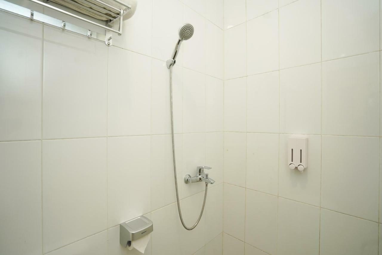 Oyo 1330 Hotel Cahaya 3 Brebek Dış mekan fotoğraf