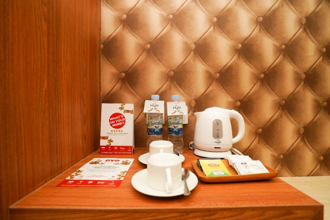 Oyo 1330 Hotel Cahaya 3 Brebek Dış mekan fotoğraf