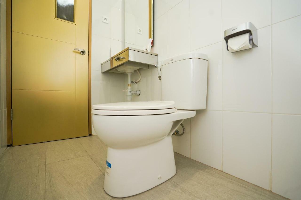 Oyo 1330 Hotel Cahaya 3 Brebek Dış mekan fotoğraf