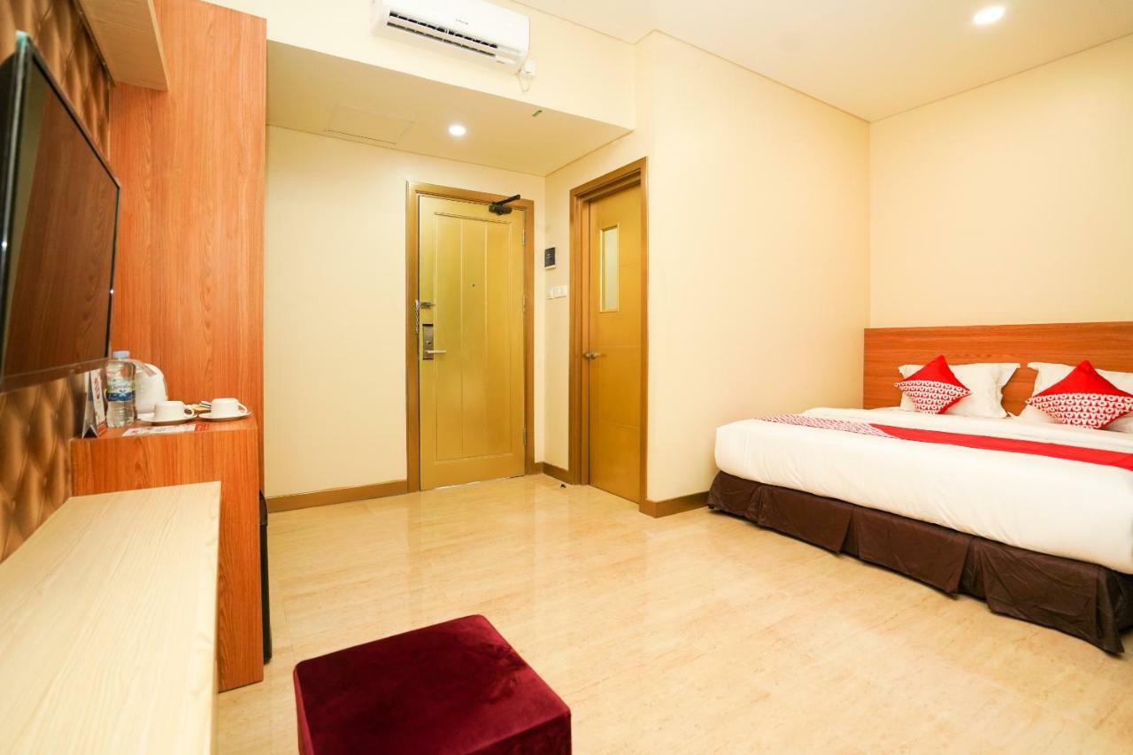Oyo 1330 Hotel Cahaya 3 Brebek Dış mekan fotoğraf